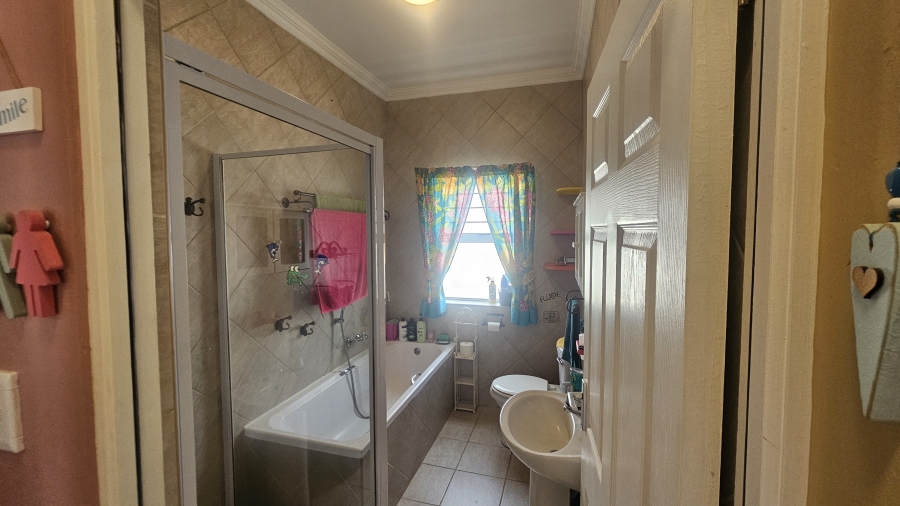 2 Bedroom Property for Sale in Fountains Estate Eastern Cape
